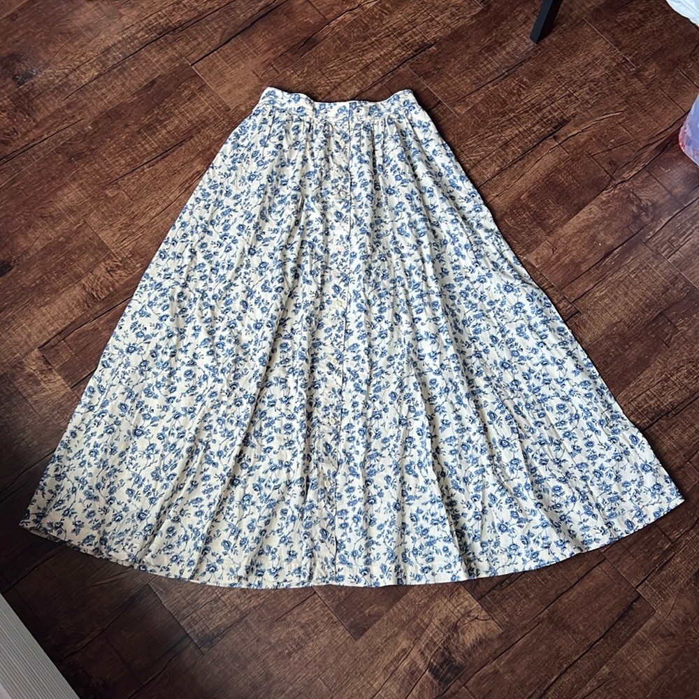 Ralph Lauren Cream and Blue Floral Full Skirt